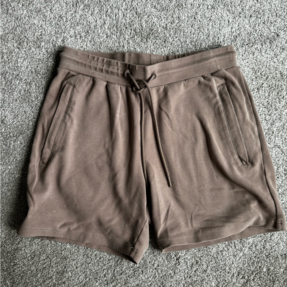 Alphalete drawstring shorts